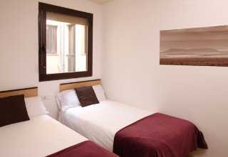 Viajes MH Apartments Guell + Entradas a la Sagrada Familia de Gaudí Viajes MH Apartments Guell + Entradas a la Sagrada Familia de Gaudí