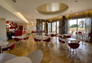 Viajes Alfagar II Aparthotel + Entradas Zoomarine Parque temático 1 día Viajes Alfagar II Aparthotel + Entradas Zoomarine Parque temático 1 día