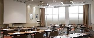 Viajes Novotel Campo De Las Naciones + Entradas 2 días consecutivos Warner Viajes Novotel Campo De Las Naciones + Entradas 2 días consecutivos Warner