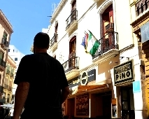 Viajes Pension Nuevo Pino + Ruta por Catedral e Iglesia del Salvador