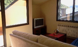 Viajes La Mercería 3000 apartamentos + Entradas Nocturna 2 horas - Caldea Viajes La Mercería 3000 apartamentos + Entradas Nocturna 2 horas - Caldea