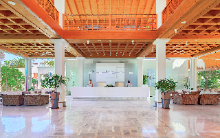 Viajes Suite H. Atlantis Fuerteventura Resort + Surf Fuerteventura 4-5 hora / dia Viajes Suite H. Atlantis Fuerteventura Resort + Surf Fuerteventura 4-5 hora / dia