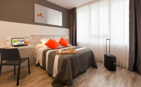 Viajes Bed4u Castejon + Entradas General Sendaviva