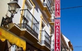 Viajes Hotel-Hostal Marbella + Entradas Pack Selwo (SelwoAventura