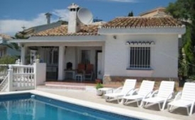 Viajes Villa Jimena + Entradas Bioparc de Fuengirola