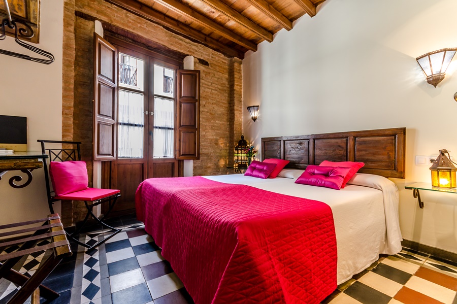 Viajes Domus Selecta Casa De Federico + Visita Alhambra y Granada con audioguía 48h Viajes Domus Selecta Casa De Federico + Visita Alhambra y Granada con audioguía 48h