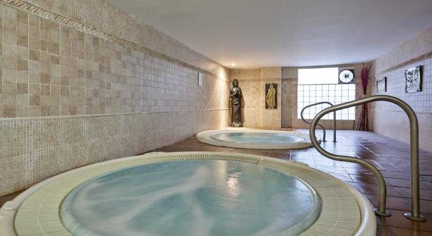 Viajes Best Benalmadena + Entradas Bioparc de Fuengirola Viajes Best Benalmadena + Entradas Bioparc de Fuengirola