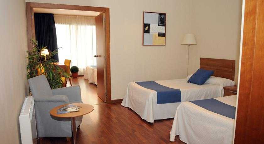 Viajes Hotel Camarena + Entradas Dinópolis Viajes Hotel Camarena + Entradas Dinópolis