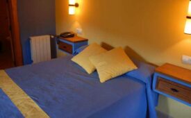 Viajes Hotel La Garganta Del Chorro + Entradas Combinada Museo Picasso