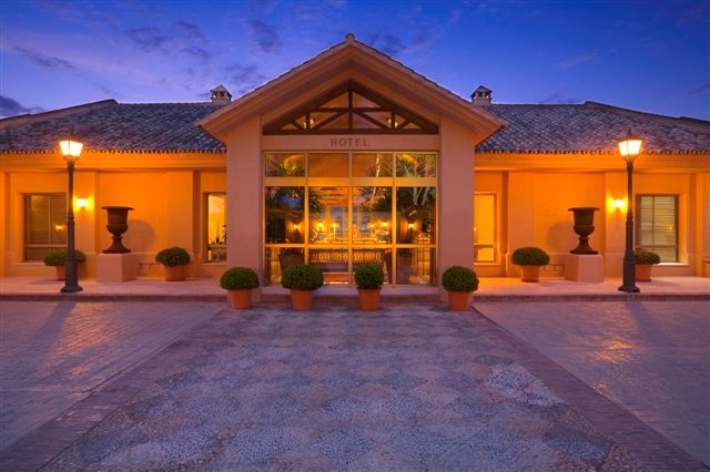 Viajes Hotel Rio Real Golf + Entradas Pack Selwo (SelwoAventura Viajes Hotel Rio Real Golf + Entradas Pack Selwo (SelwoAventura