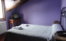 Viajes Hostal Venta Liara + Entradas Dinópolis