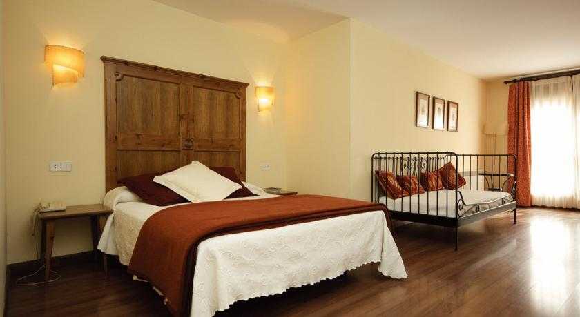 Viajes Hotel Pirineos + Entradas General Sendaviva Viajes Hotel Pirineos + Entradas General Sendaviva