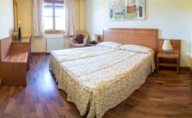 Viajes Hotel Montaña De Rubielos + Entradas Dinópolis