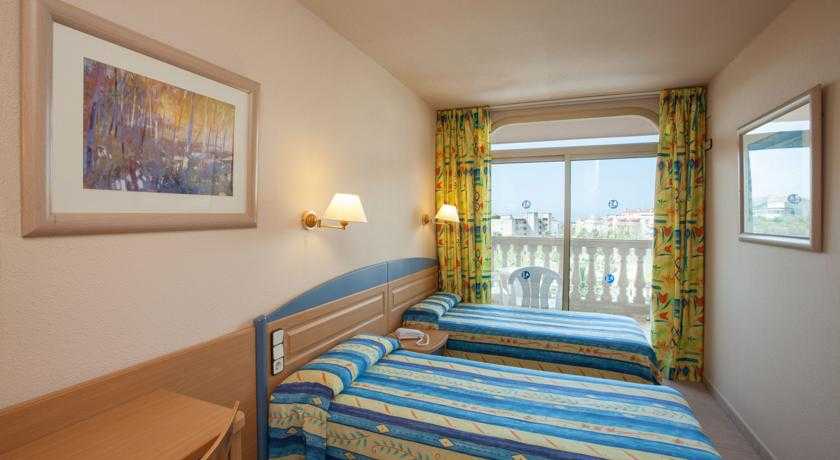 Viajes Dorada Palace + Entradas PortAventura 2 días Viajes Dorada Palace + Entradas PortAventura 2 días