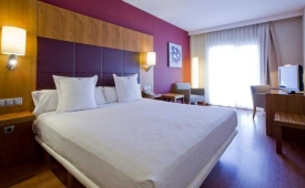 Viajes Regente Aragon + Entradas PortAventura 2 días