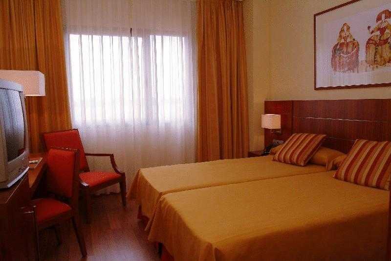 Viajes Hotel Spa La Princesa + Entradas 1 día Zoo Madrid Viajes Hotel Spa La Princesa + Entradas 1 día Zoo Madrid