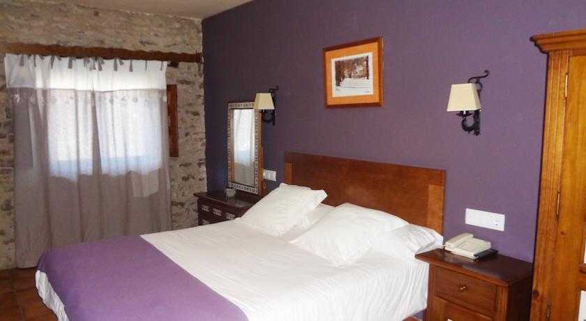 Viajes Hotel La Vega + Entradas Dinópolis Viajes Hotel La Vega + Entradas Dinópolis