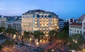 Viajes Hotel Majestic + Entradas a la Sagrada Familia de Gaudí