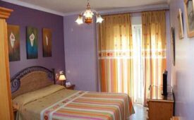 Viajes Miraya Beach + Entradas General Selwo Marina Delfinarium Benalmádena