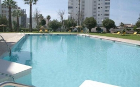 Viajes San Fermin + Entradas General Selwo Marina Delfinarium Benalmádena