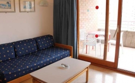 Viajes Alpha + Entradas Terra Mítica 2 días