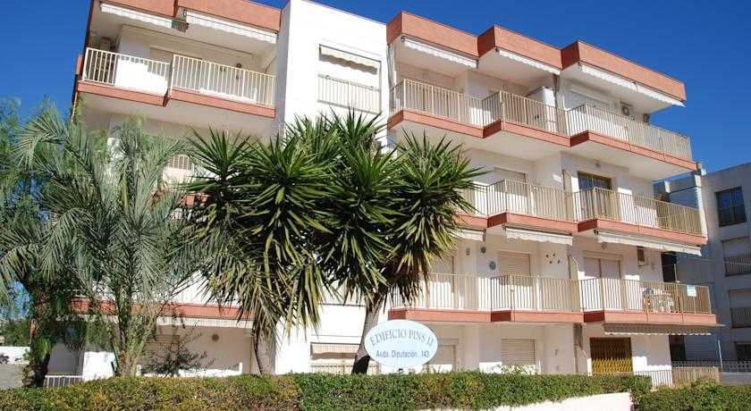 Viajes Apartamentos Els Pins II + Acceso ilimitado a las Aguas Termales Viajes Apartamentos Els Pins II + Acceso ilimitado a las Aguas Termales