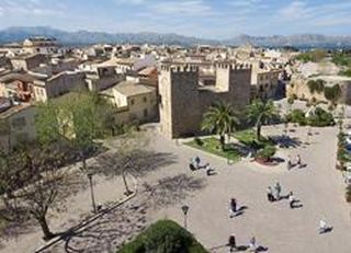 Viajes Apartamentos Carlos V + Visita a Bodega Celler Ramanya Viajes Apartamentos Carlos V + Visita a Bodega Celler Ramanya