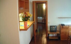 Viajes Cosmos Apartments + Via Ferrata Avanzada