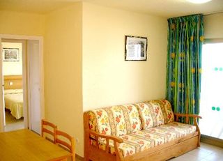 Viajes Pins Marina + Entradas PortAventura 2 días Viajes Pins Marina + Entradas PortAventura 2 días