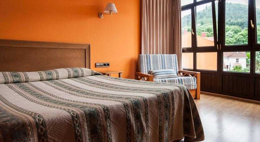 Viajes Apartamentos San Jorge + Surf en Llanes 2 hora / dia Viajes Apartamentos San Jorge + Surf en Llanes 2 hora / dia