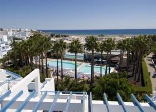 Viajes Aparthotel Costa Mar + Surf en Famara 5 hora / dia Viajes Aparthotel Costa Mar + Surf en Famara 5 hora / dia