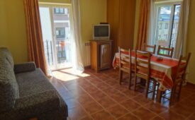 Viajes Apartamentos Llempo + Entradas Caldea + Espectáculo Mito Acuario  + Cena