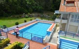 Viajes Viviendas Vacacionales Playas de Arena + Entradas 1 día Parque de Cabárceno