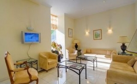 Viajes Avenida Park Residence + Acceso a Museos y Transporte 72h