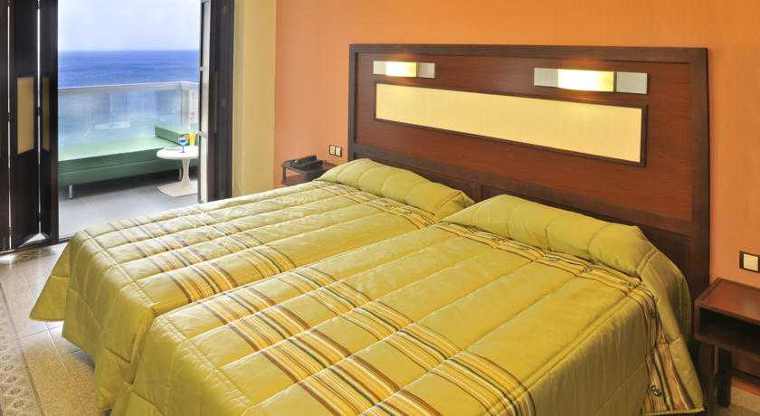 Viajes Benikaktus + Entradas Terra Mítica 1 día Viajes Benikaktus + Entradas Terra Mítica 1 día