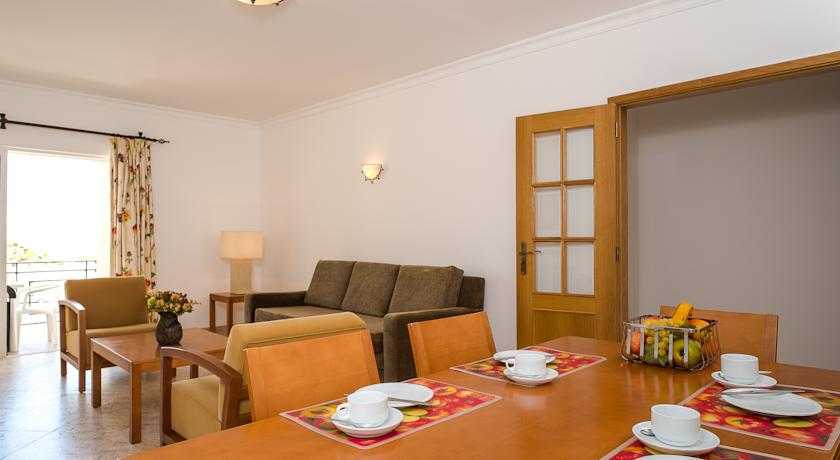 Viajes Benvindo Apartamentos + Entradas Zoomarine Parque temático 1 día Viajes Benvindo Apartamentos + Entradas Zoomarine Parque temático 1 día