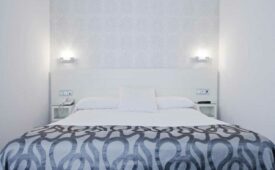 Viajes La Boutique Puerta Osario + Visita la Mezquita y judería