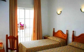 Viajes Betania + Entradas General Selwo Marina Delfinarium Benalmádena