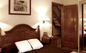 Viajes Casa Vella + Entradas General 2 Horas + Menu Almuerzo