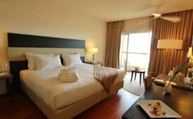 Viajes Crowne Plaza Vilamoura + Entradas Zoomarine Parque temático 1 día