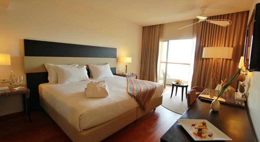 Viajes Crowne Plaza Vilamoura + Entradas Zoomarine Parque temático 1 día Viajes Crowne Plaza Vilamoura + Entradas Zoomarine Parque temático 1 día