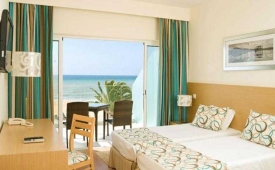 Viajes Dom Jose Beach Hotel + Entradas Zoomarine Parque temático 2 días