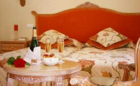 Viajes Gran Hotel Benahavis + Entradas General Selwo Marina Delfinarium Benalmádena