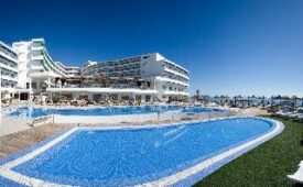 Viajes Gema Apartamentos Aguamarina Golf + Entradas Loro Parque 1día y Siam Park 1 día