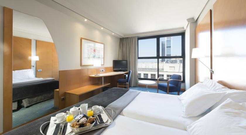 Viajes Exe Puerta Castilla + Entradas 2 días consecutivos Warner con 1 día Warner Beach Viajes Exe Puerta Castilla + Entradas 2 días consecutivos Warner con 1 día Warner Beach