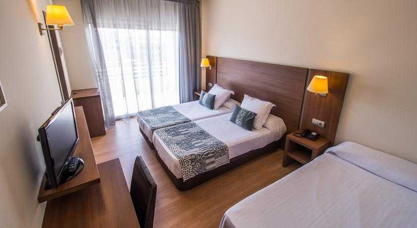 Viajes Acqua Hotel + Entradas PortAventura 2 días Viajes Acqua Hotel + Entradas PortAventura 2 días