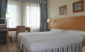 Viajes Infanta Mercedes + Entradas 2 días consecutivos Warner con 1 día Warner Beach