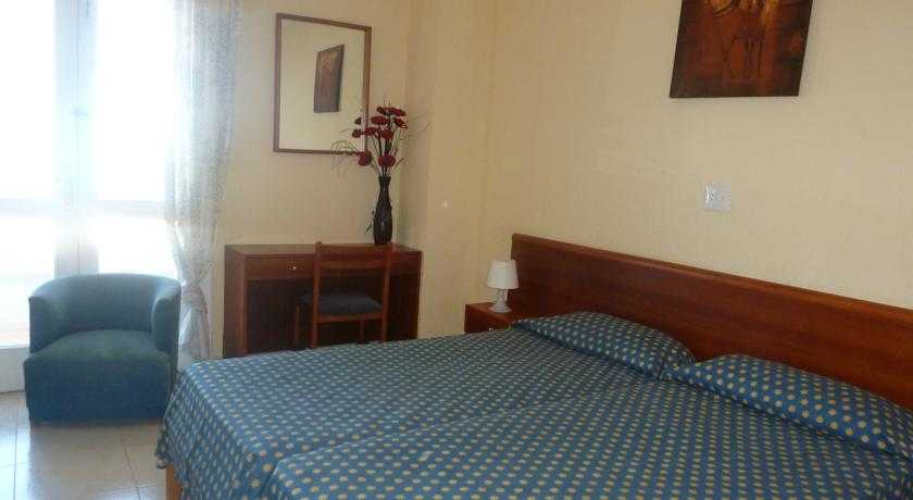 Viajes Hostal Flamenco Viajes Hostal Flamenco