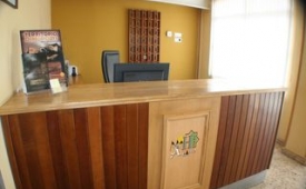 Viajes Hostal Alpino + Entradas 1 día Dinópolis + Otro parque de territorio Dinópolis (excepto Legendark)