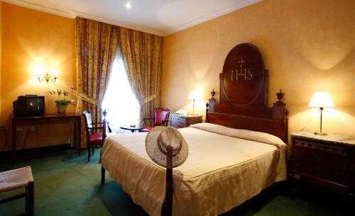 Viajes Arcea Mirador de la Franca + SUP en Llanes 2 hora / dia Viajes Arcea Mirador de la Franca + SUP en Llanes 2 hora / dia